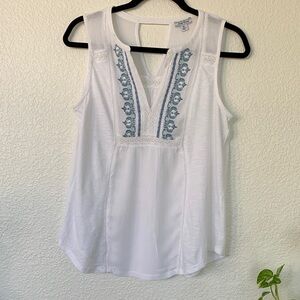 Lucky Brand White Tank Top with Blue Embroidery Size M
